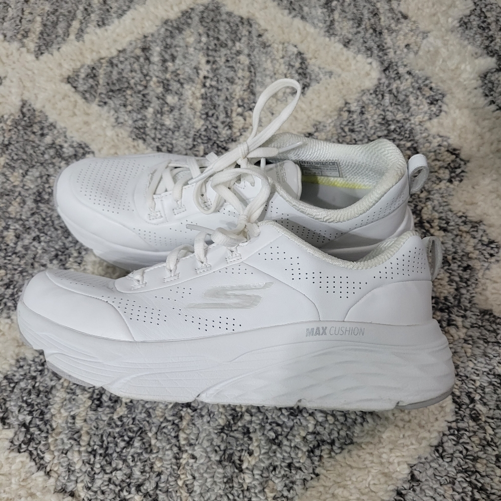 Sketchers, Max Cushion Elite Step Up Sneaker, White, 8.5.